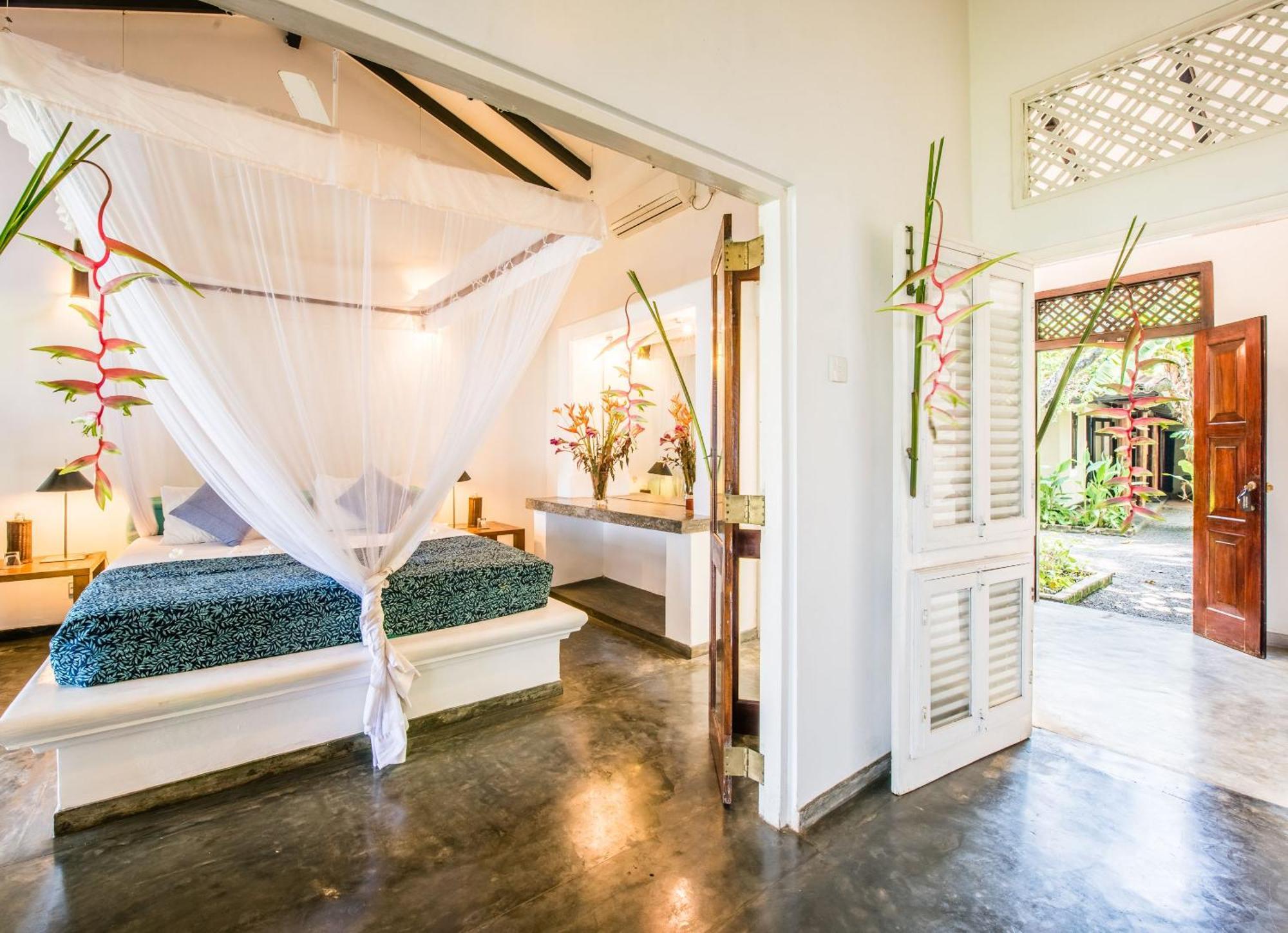 Apa Villa Thalpe Unawatuna Exterior photo